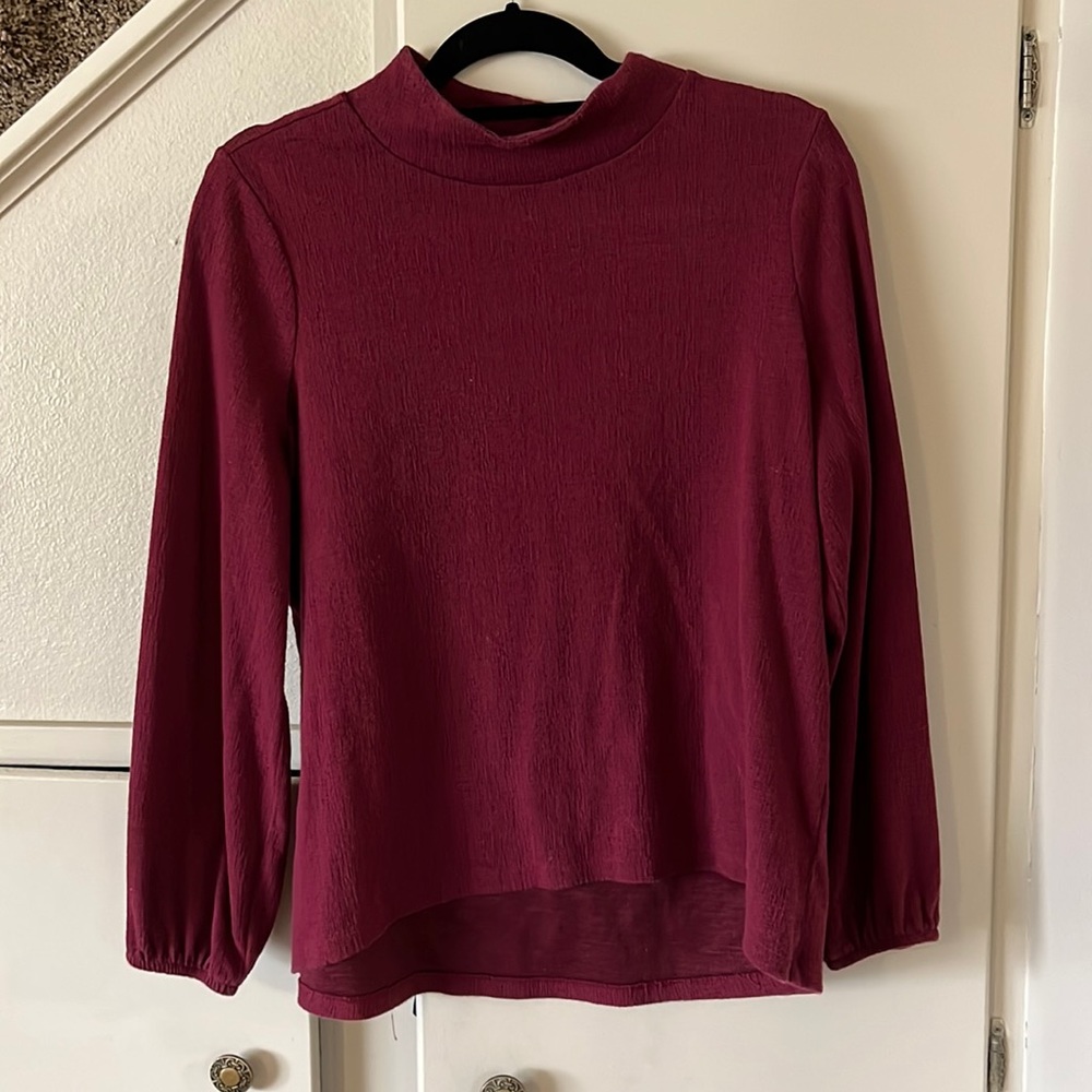 Women’s Lightweight Long-Sleeved Maroon Blouse with Cinched Band Sleeves